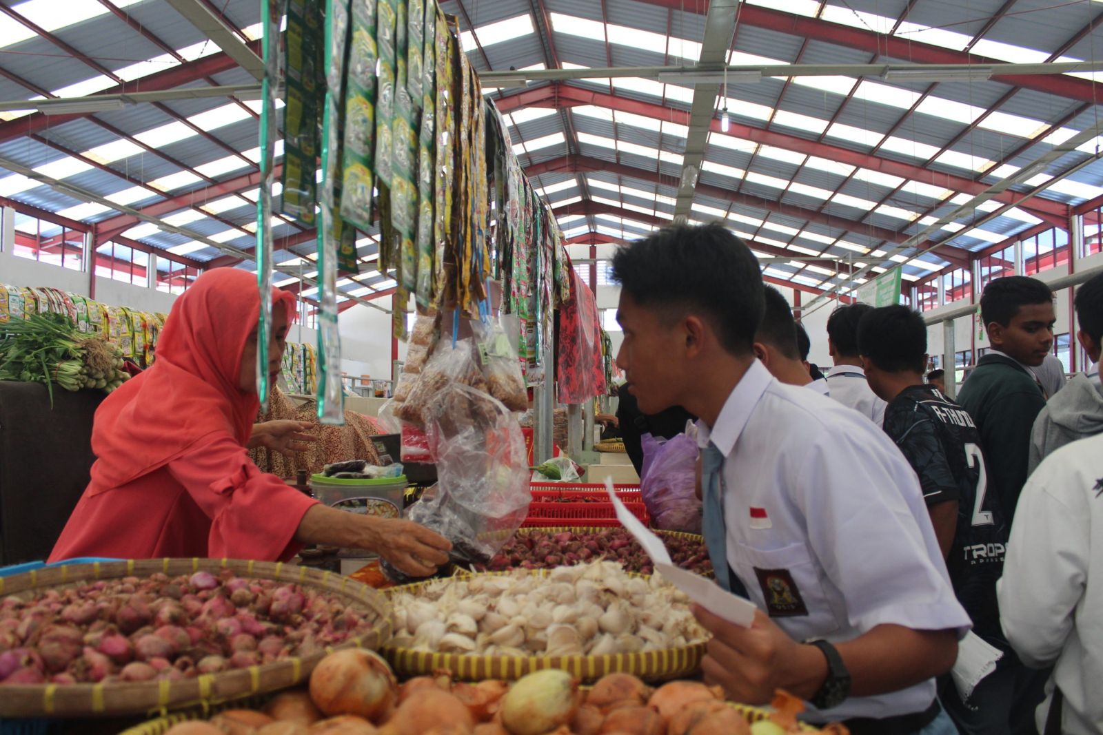 Bakri UD: Jantung Berbelanja di Jalan Nusantara